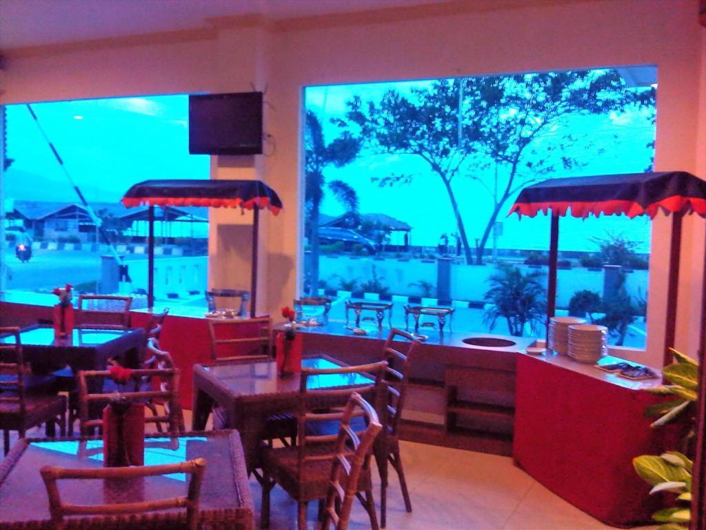 Grand Duta Hotel Palu Exterior foto
